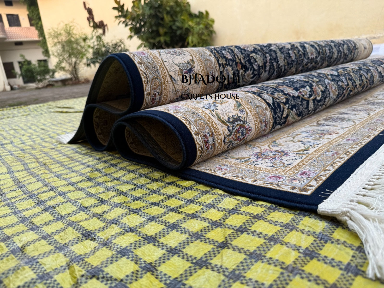 Black Color Iranian Knotted 1200 Reeds Silk Rug