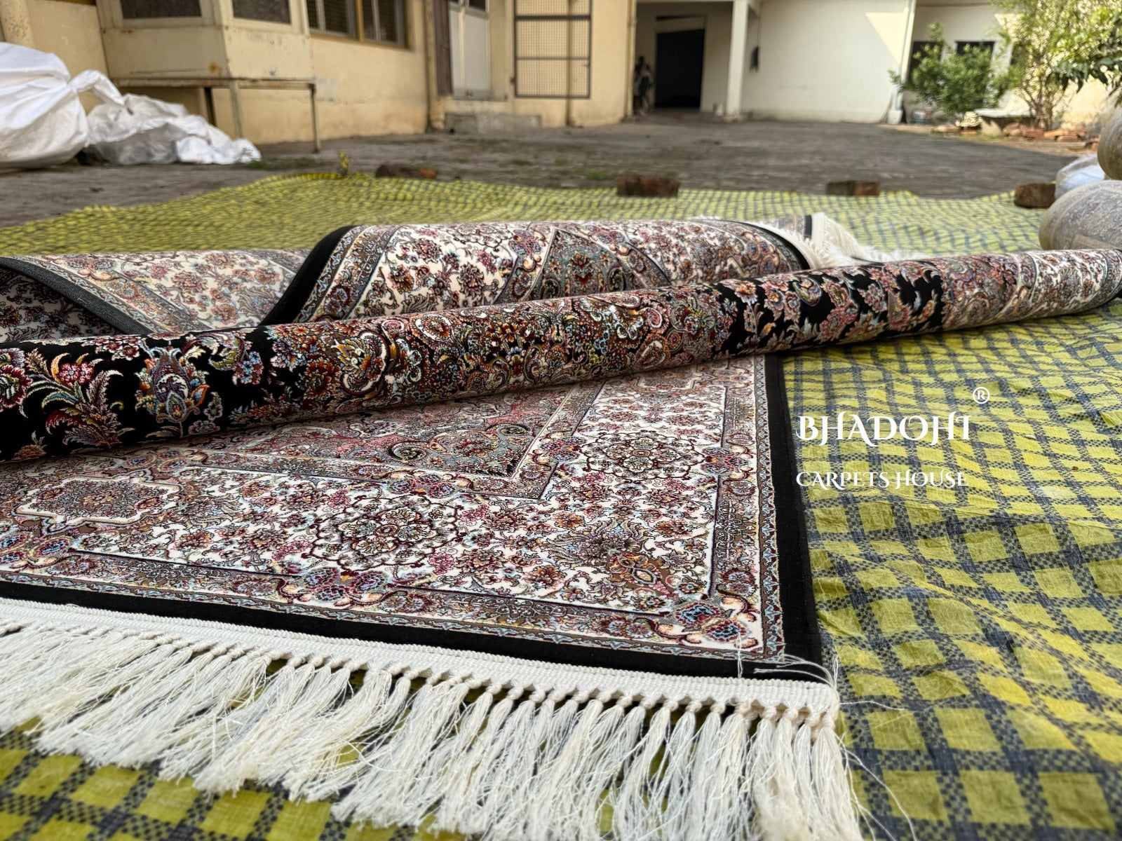 Black Color Iranian Knotted 1200 Reeds Silk Rug