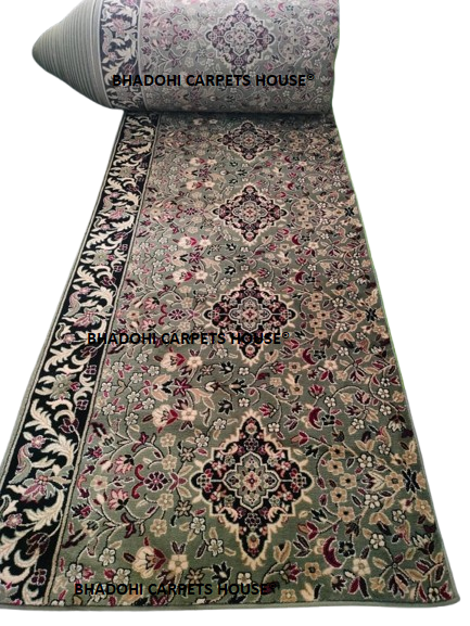 Green Janamaz Carpet Roll – 15mm Ultra Soft & Luxurious Mosque Prayer Mat