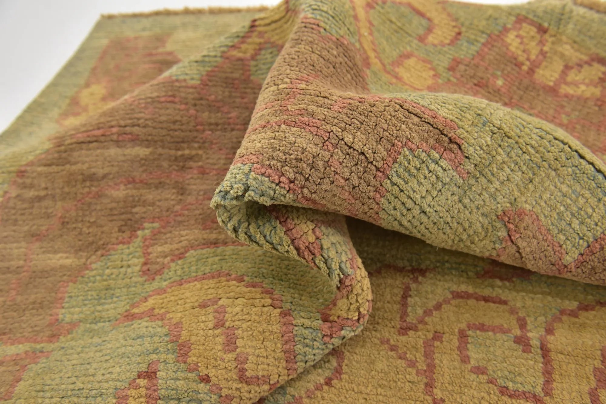 Everlasting Oushak Hand-Knotted Wool Rug