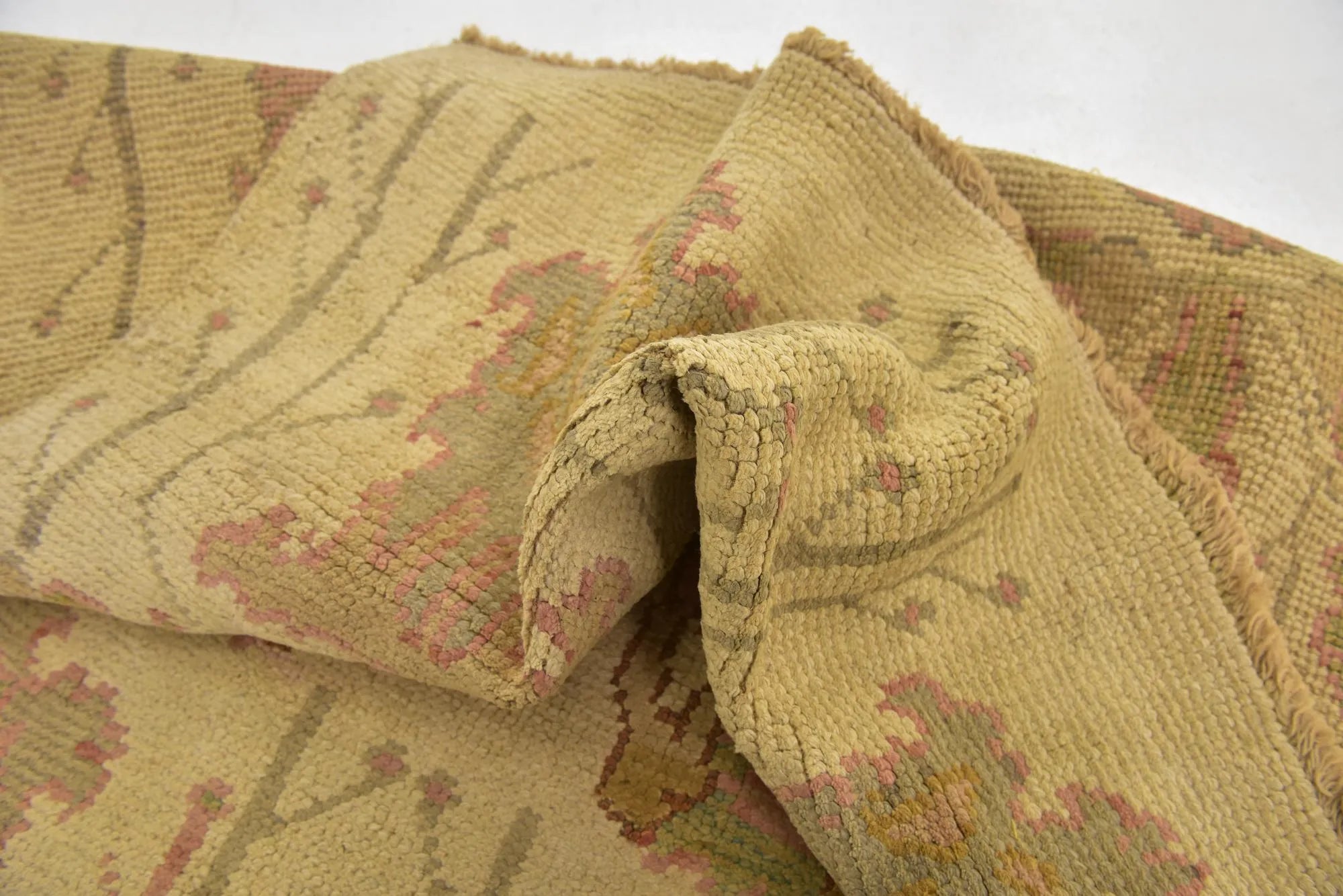 Peony Oushak Hand-Knotted Wool Rug