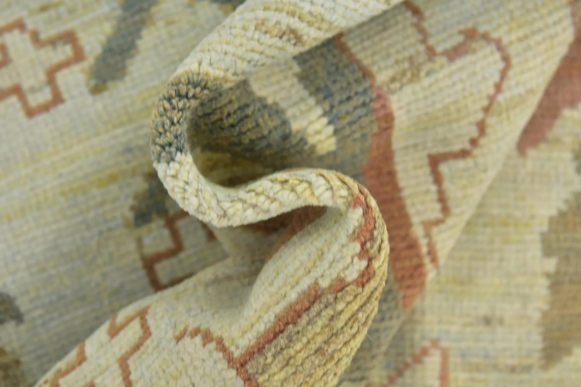 Classic Grace Oushak Hand-Knotted Wool Rug