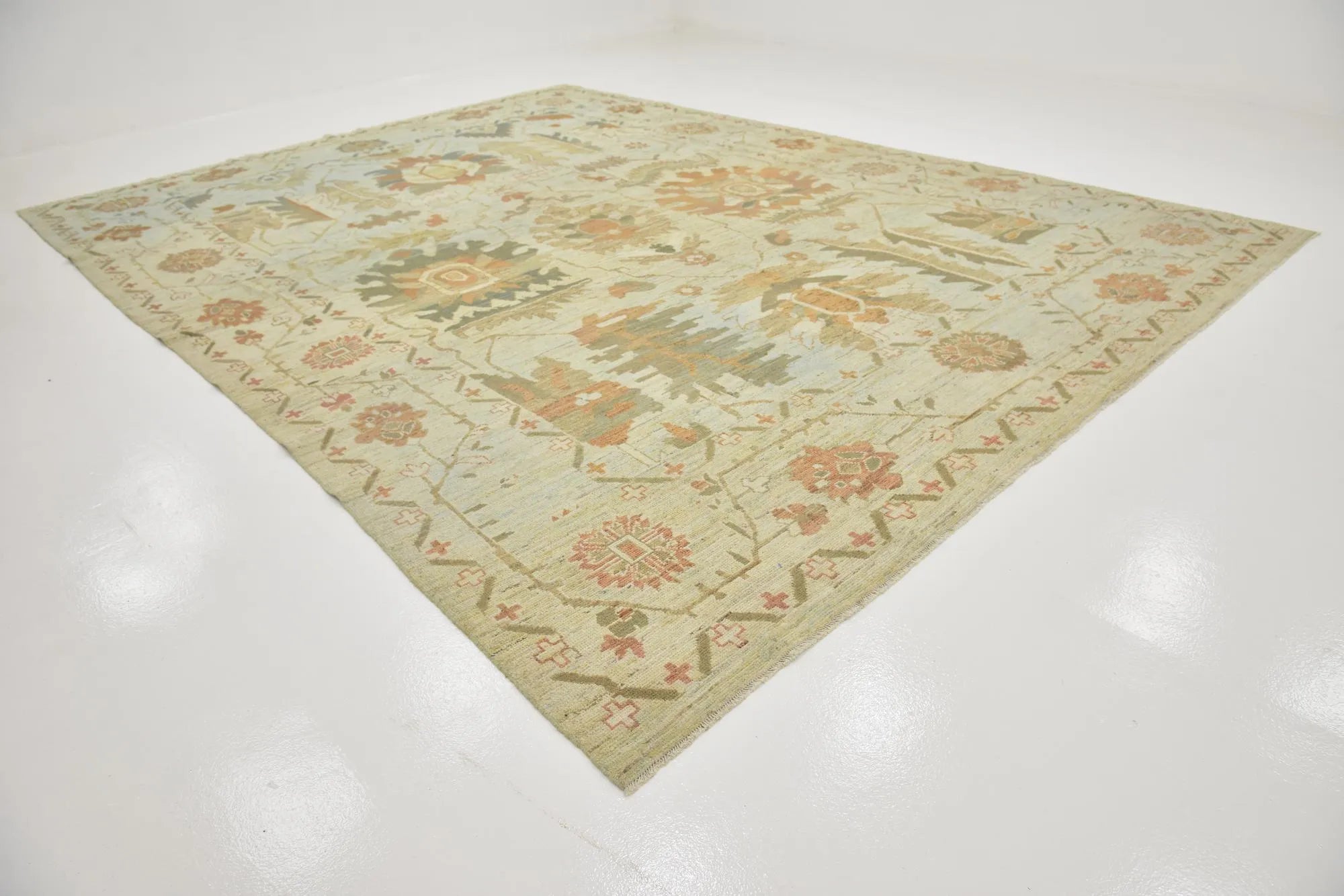 Classic Grace Oushak Hand-Knotted Wool Rug