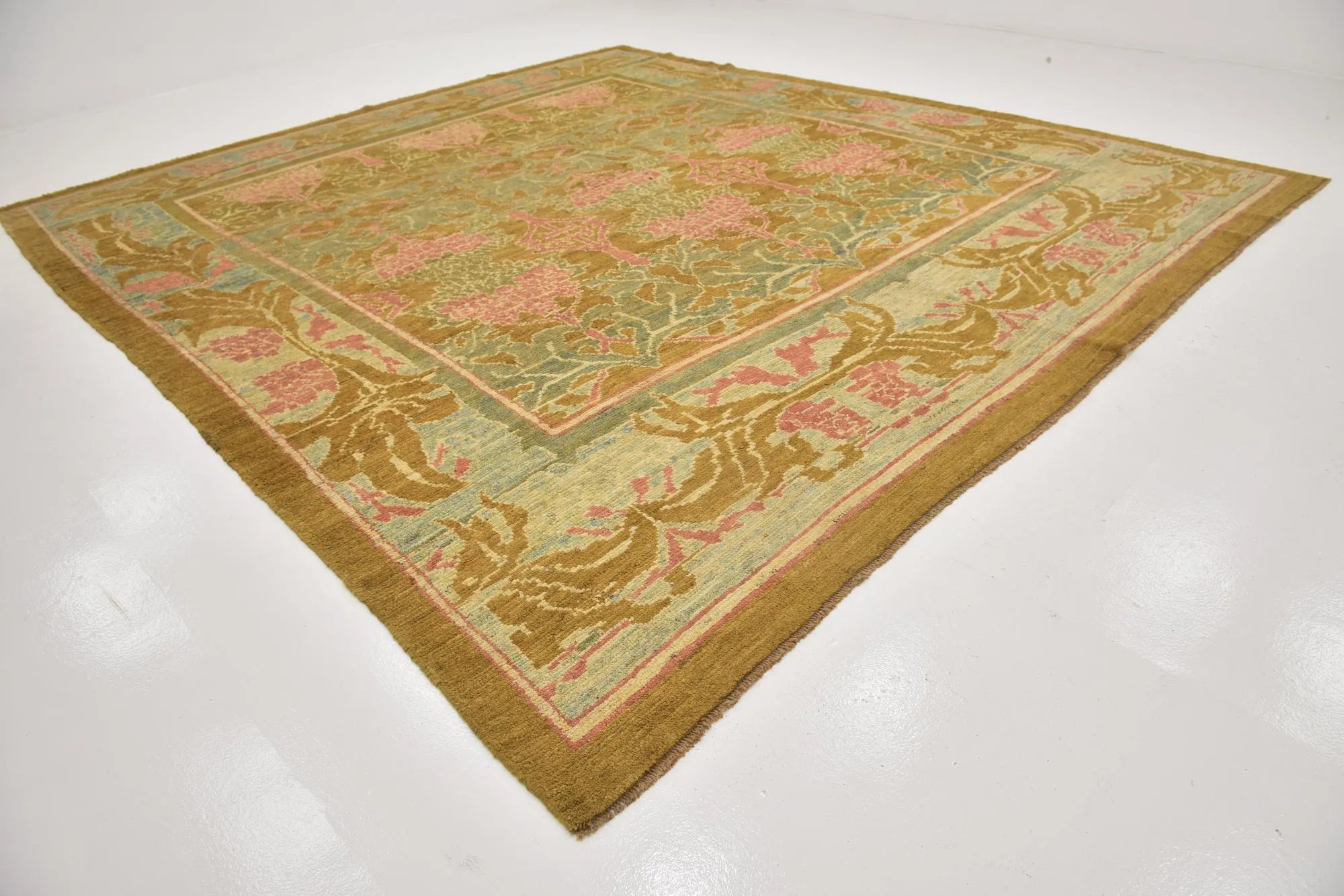 Tulip Oushak Hand-Knotted Wool Rug