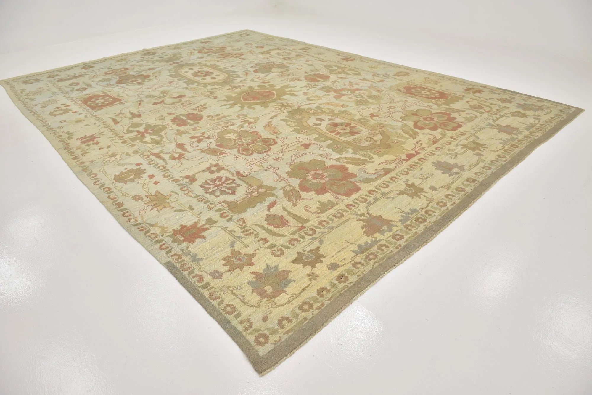 Royal Oushak Hand-Knotted Wool Rug