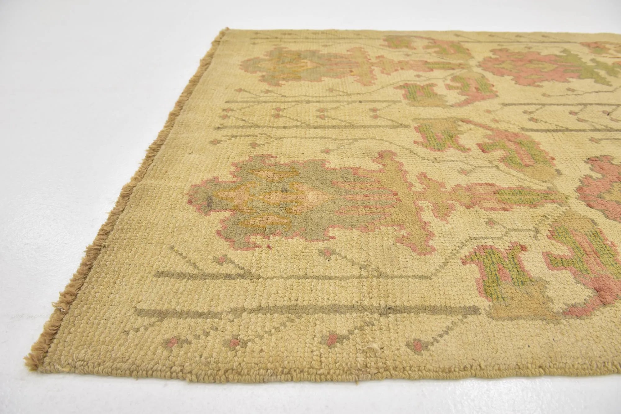 Peony Oushak Hand-Knotted Wool Rug