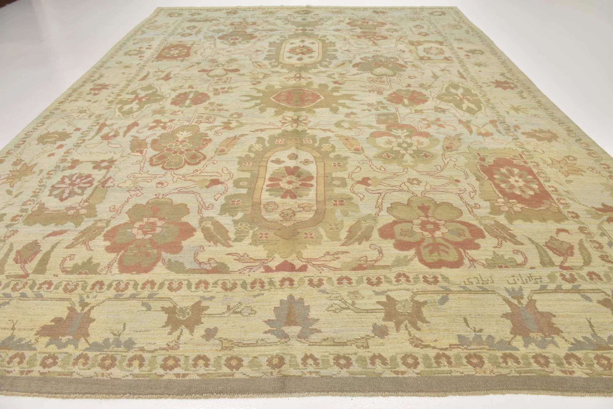 Royal Oushak Hand-Knotted Wool Rug