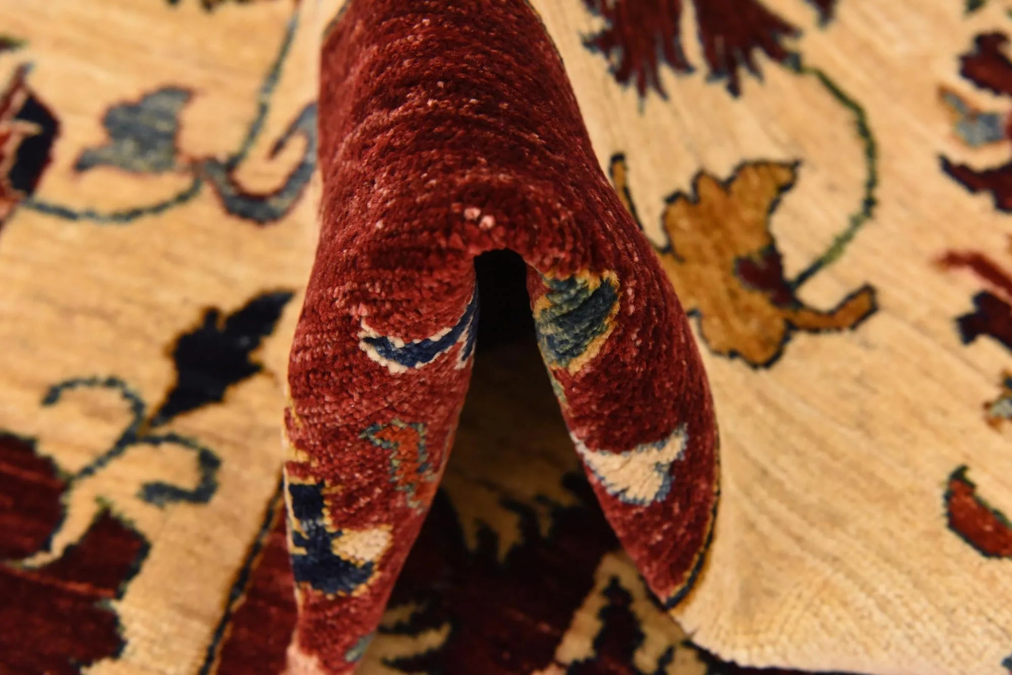 Regal Loom Ariana Hand-Knotted Rug