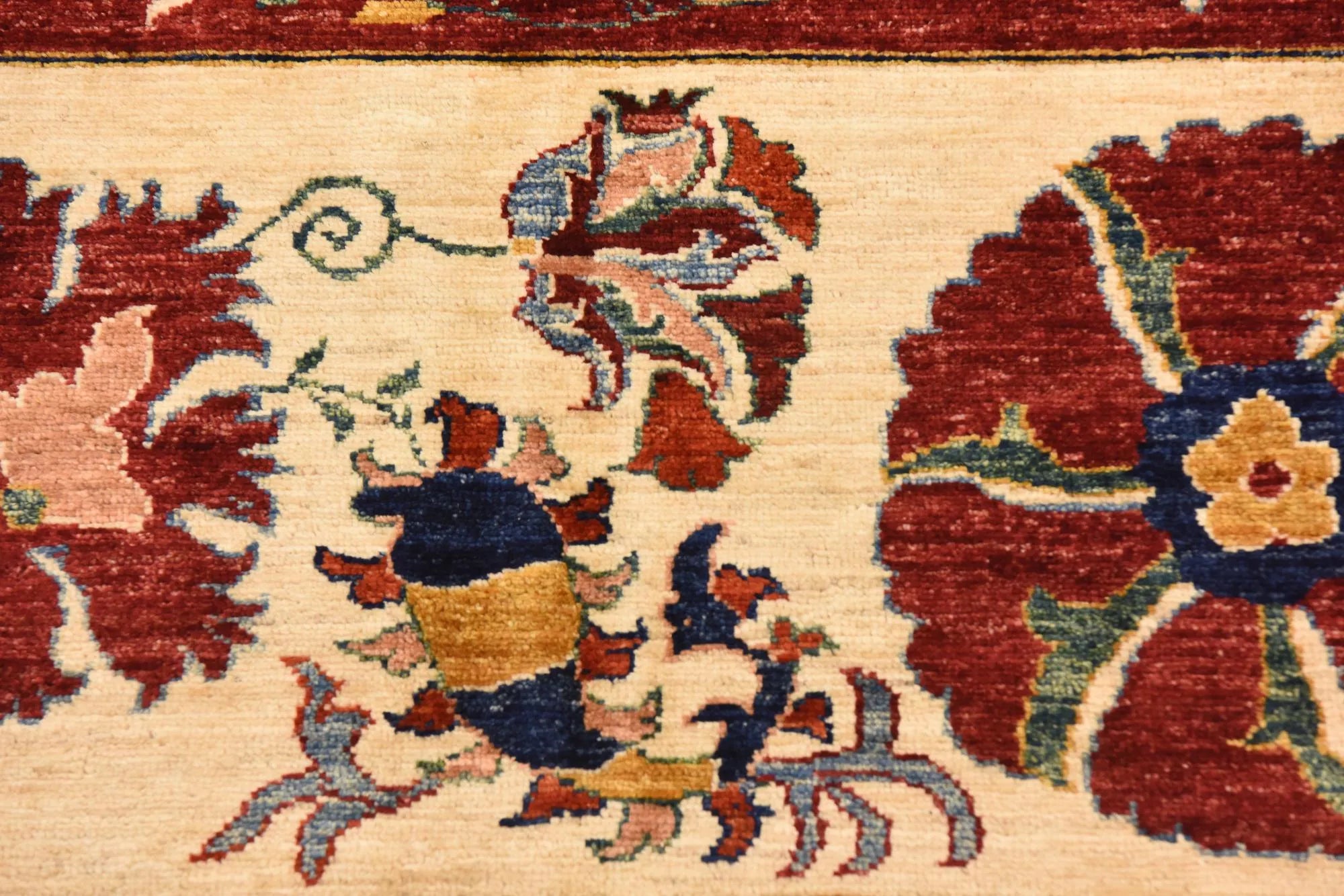 Regal Loom Ariana Hand-Knotted Rug
