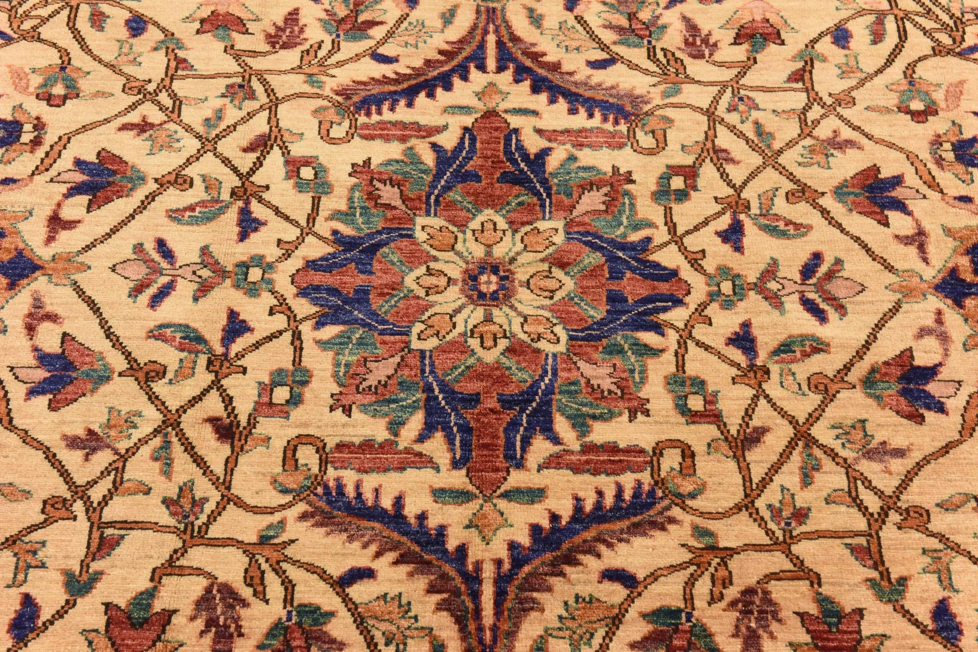 Loom Heritage Ariana Hand-Knotted Rug