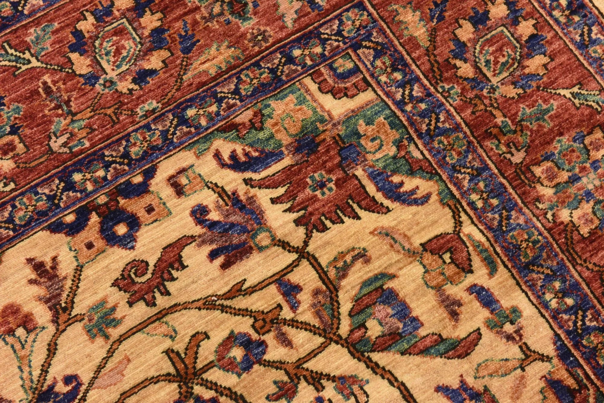 Loom Heritage Ariana Hand-Knotted Rug
