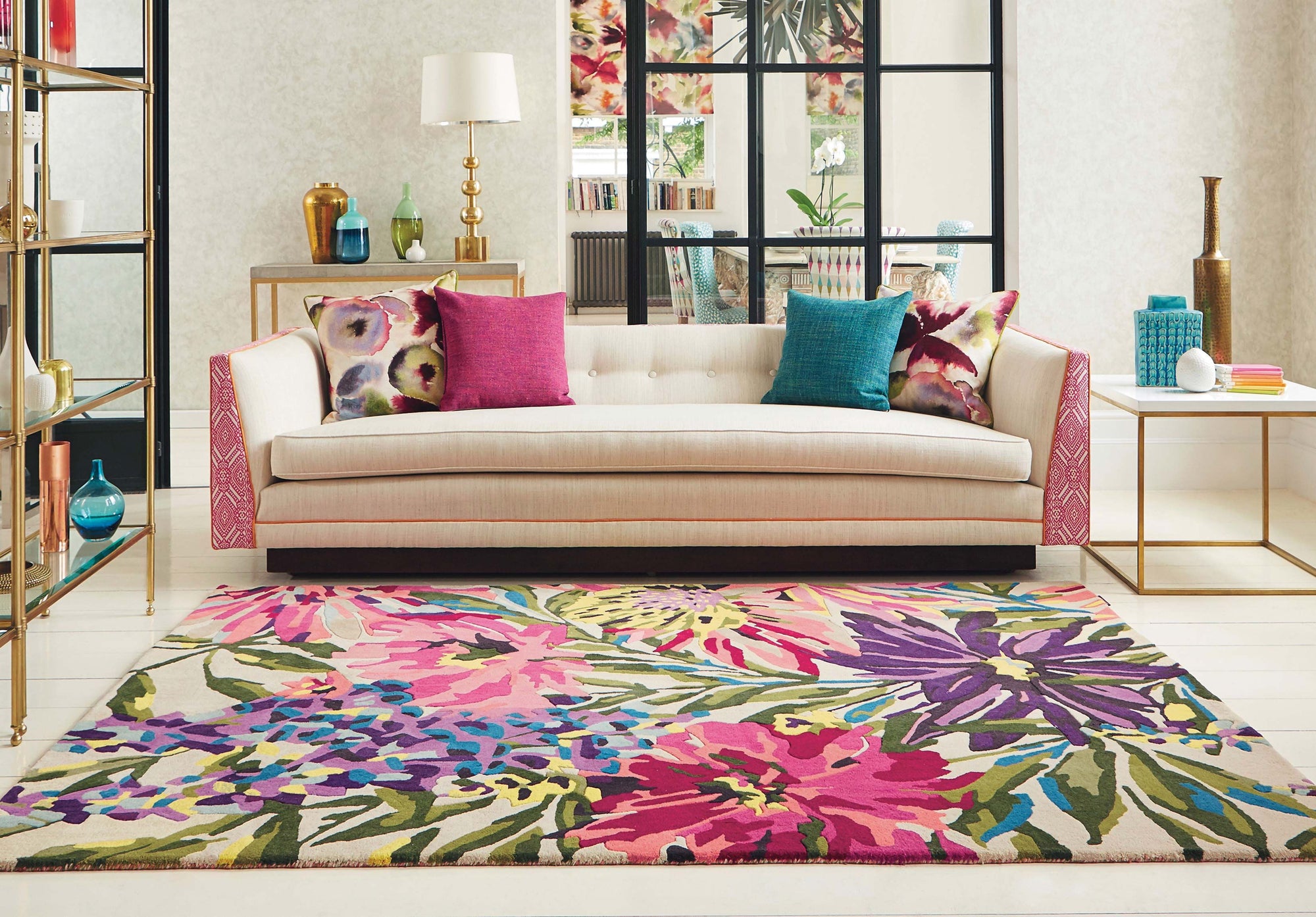 Regal Garden Foliage Hand-Tufted Rug