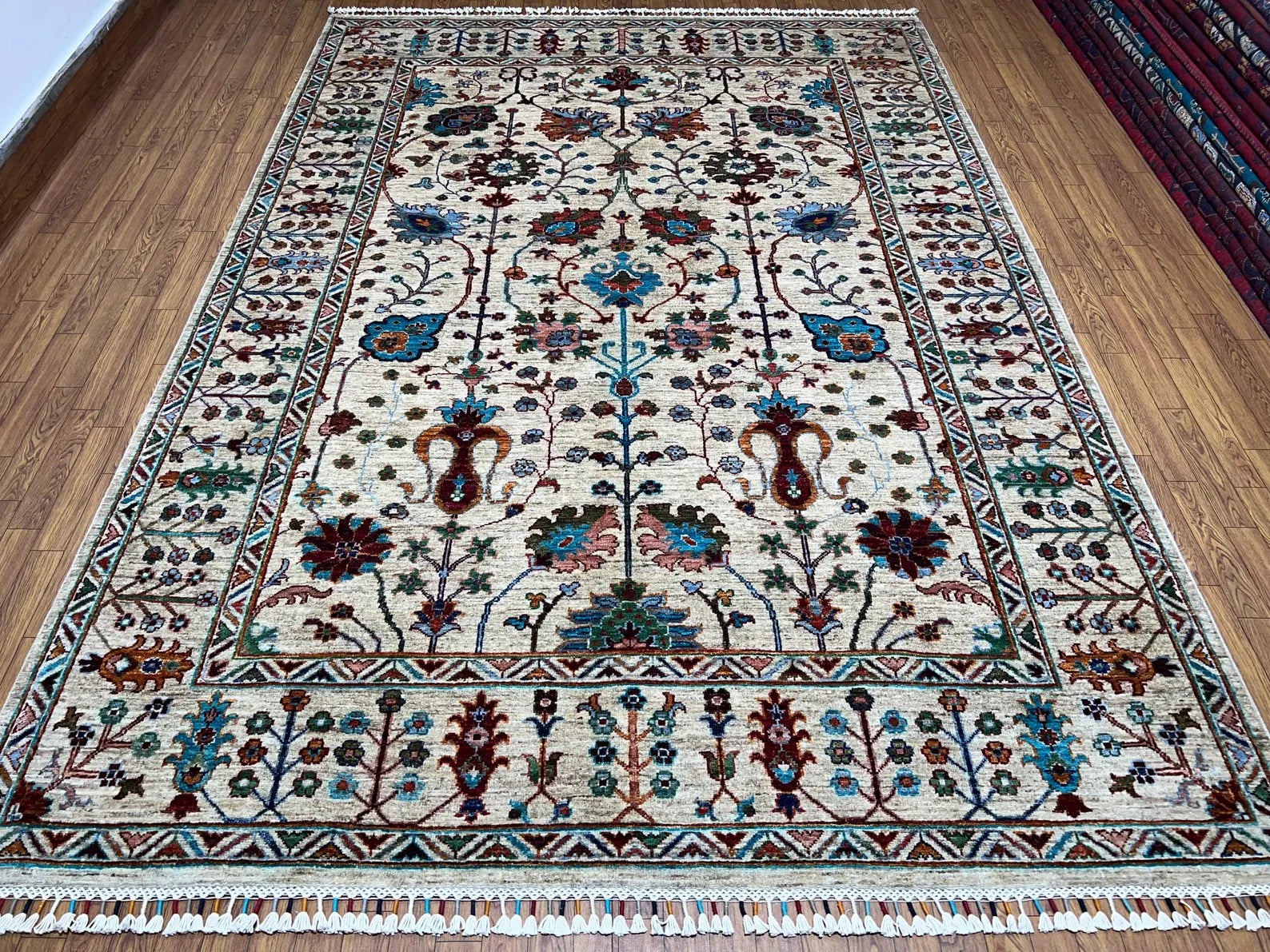 Oushak Hand-Knotted Wool Rug