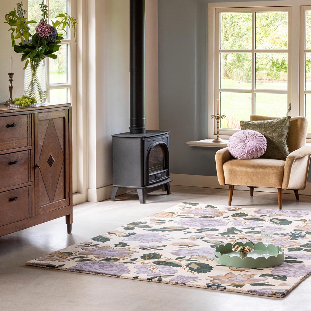 Oriental Bloom Foliage Hand-Tufted Rug