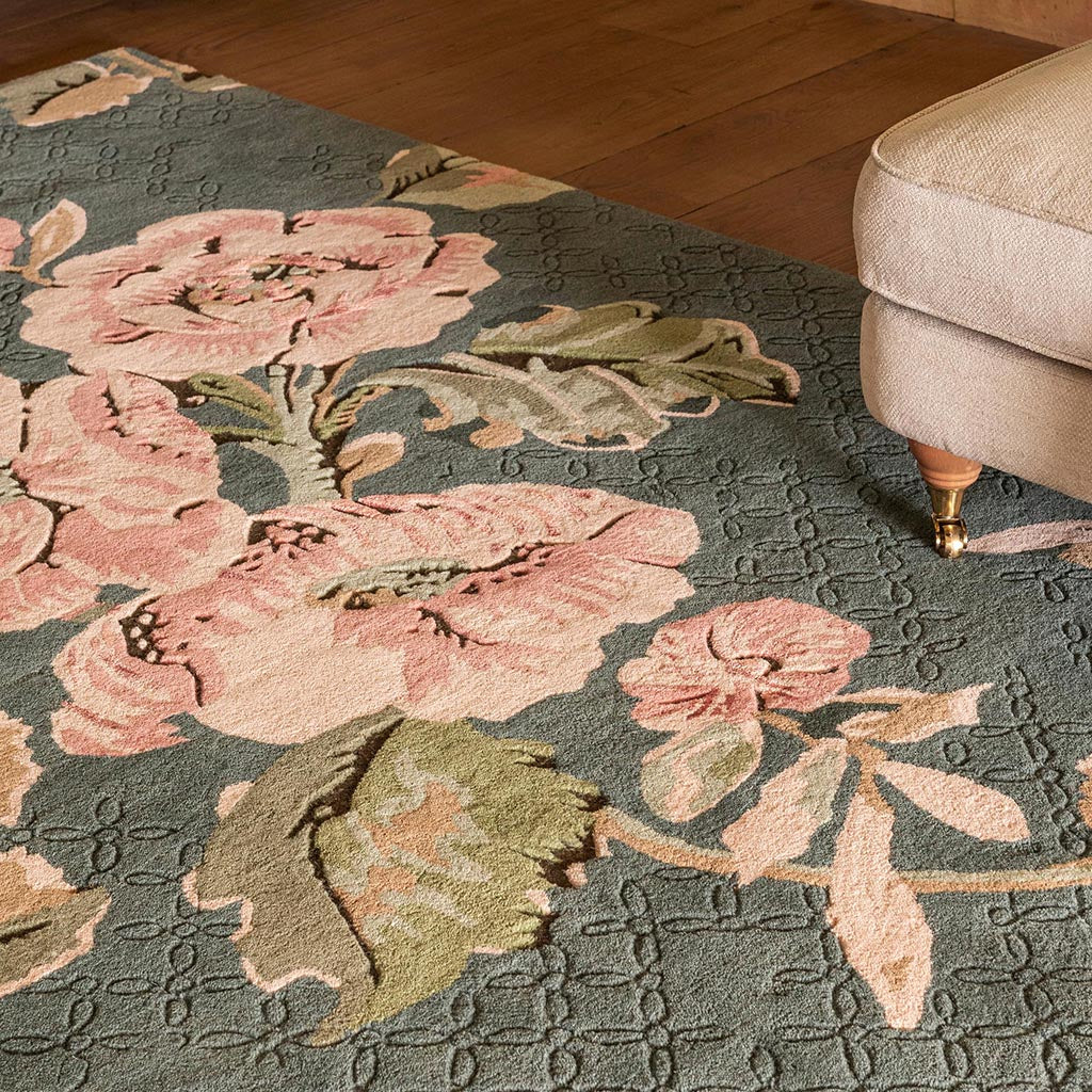 Botanical Bloom Foliage Hand-Tufted Rug