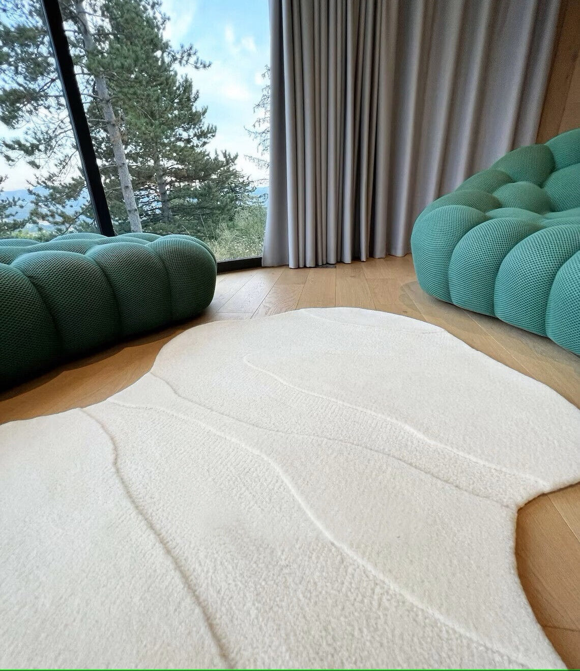 Ivory Color Hand-Tufted Irregular Rug