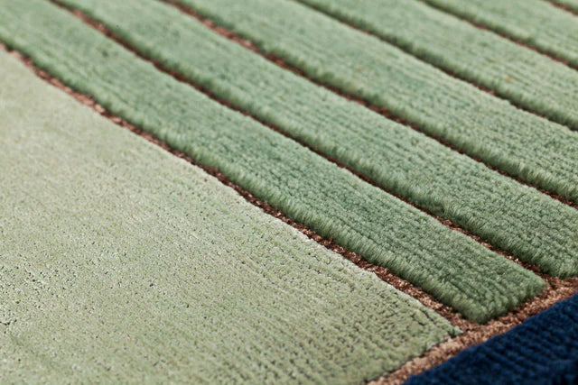 Casperia Viscose Silk Hand-Tufted Rug