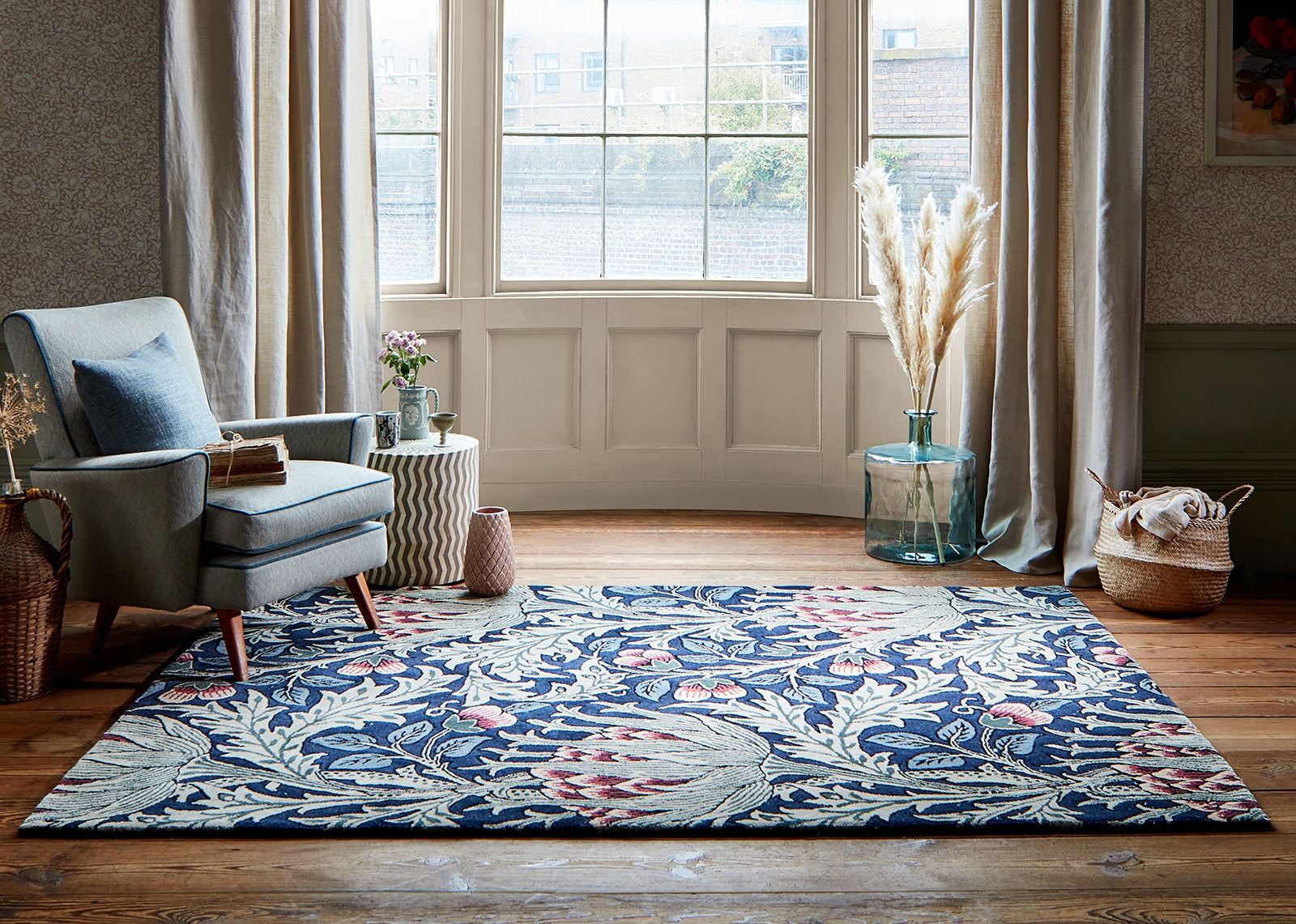 Modern Botanical Foliage Hand-Tufted Rug