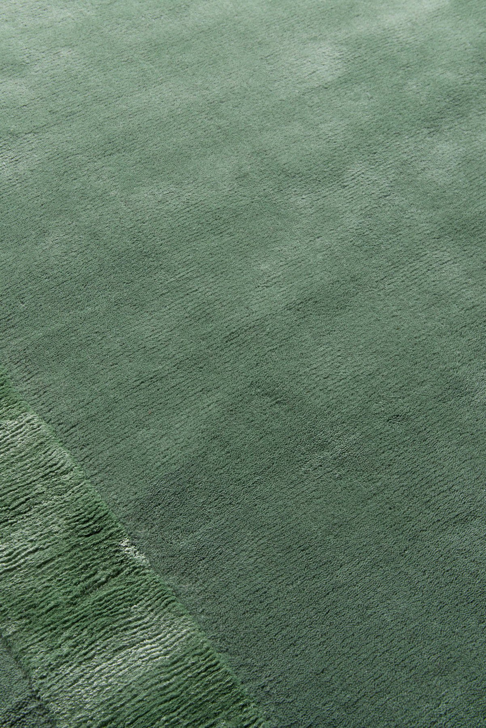 Pista Green Wool & Silk Hand-tufted Carpet & Rug