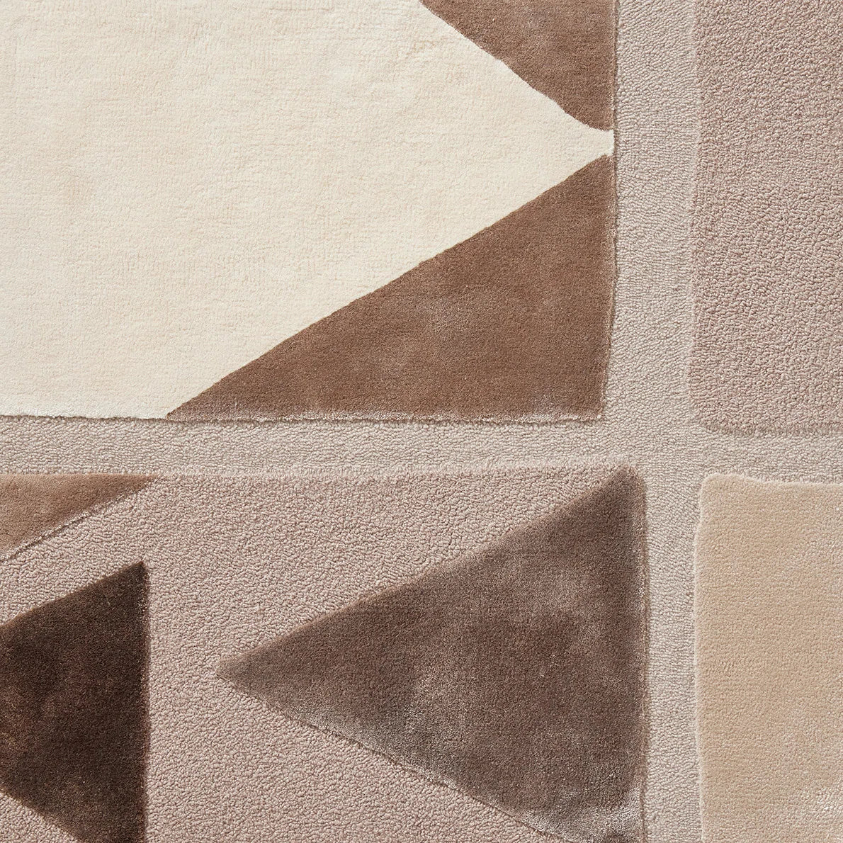 Organic Hand-Tufted Wool & Silk Carpet & Rug