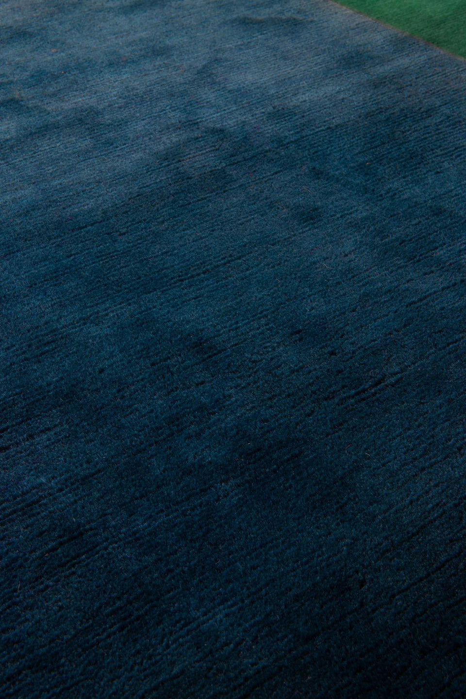 Green & Blue Silk Hand-tufted Carpet & Rug