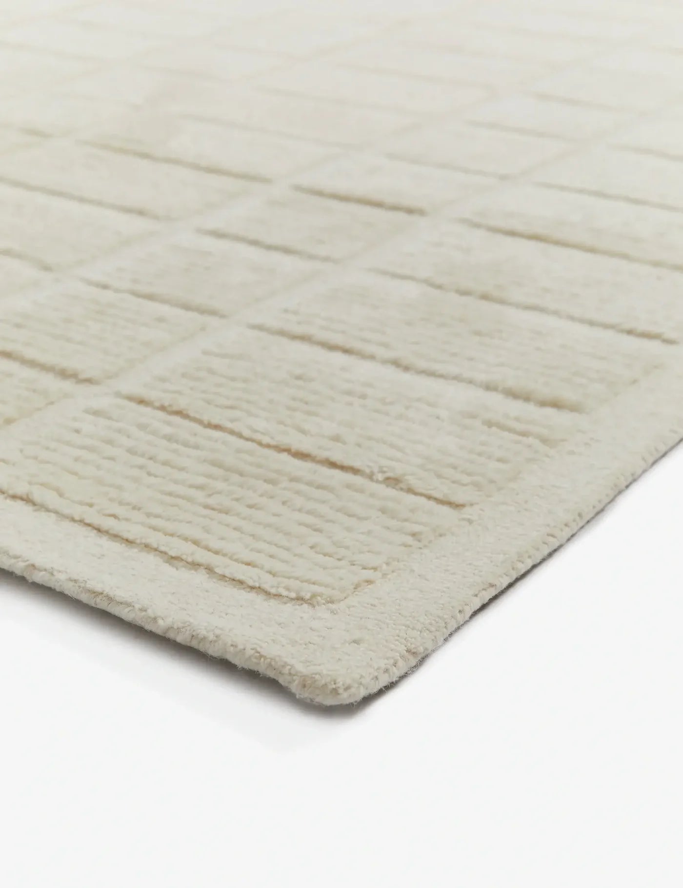 Artistic Wool Hand-tufted Carpet & Rug