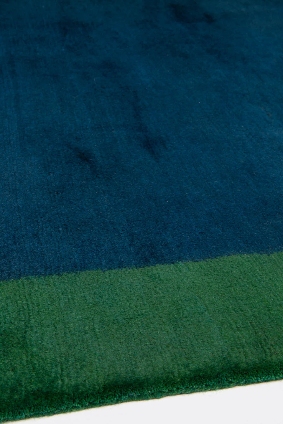 Green & Blue Silk Hand-tufted Carpet & Rug